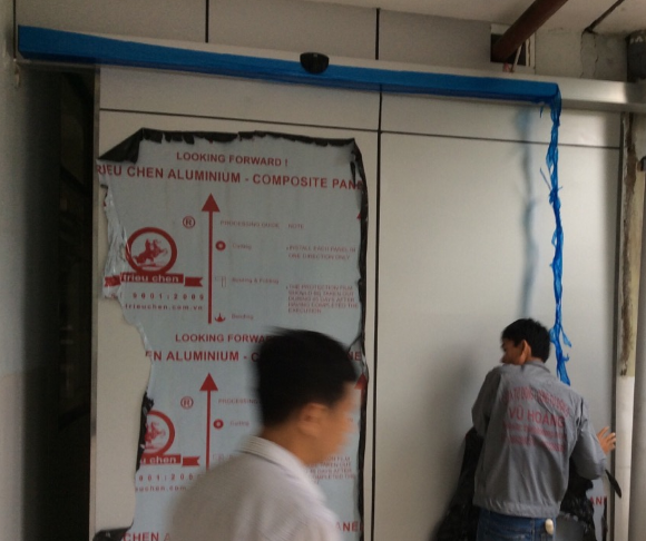 cửa tự động Vũ HoàngĐơn vị chuyên lắp đặt, sửa chữa cửa tự động số 1 tại Việt Nam