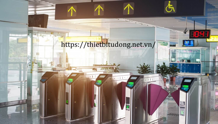 kiểm soát ra vào