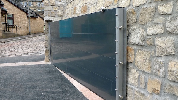 cửa chống ngập nước tại nhà