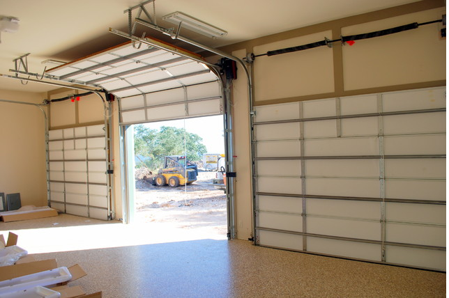 Cung cấp và lắp đặt các loại cửa nâng garage 