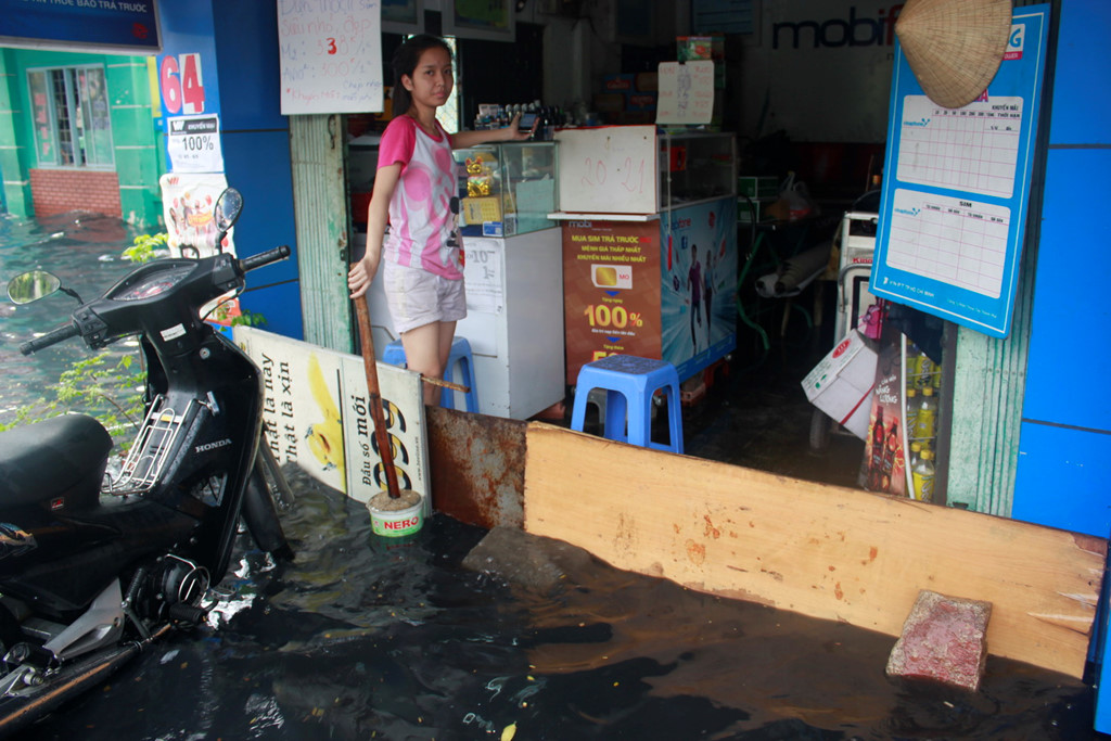 Những biện pháp giảm thiểu thiệt hại ngập lụt nhà dân