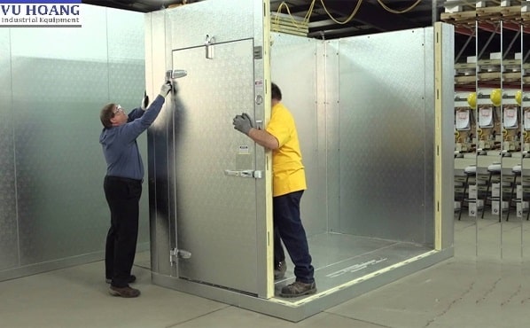 Lắp đặt cửa kho lạnh tại TPHCM chất lượng cao