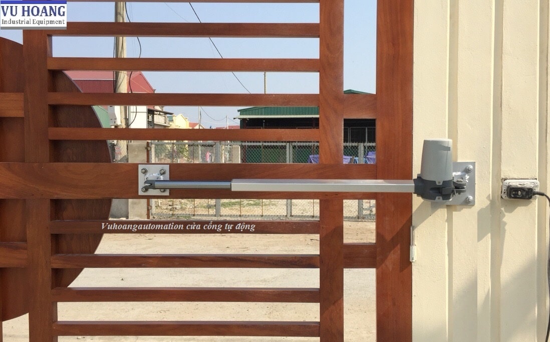 Motor cổng tay đòn KUDA lắp đặt tại Long An