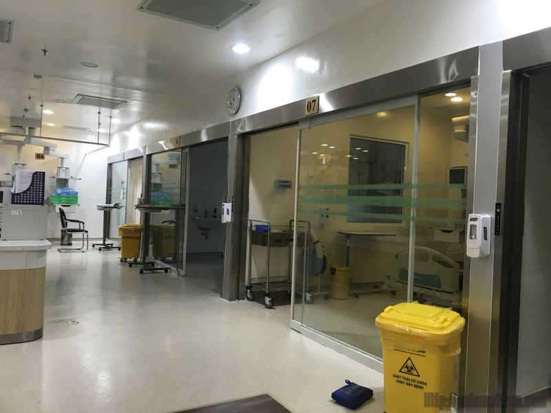 Lắp đặt cửa tự động tại bệnh viên Lâm Đồng