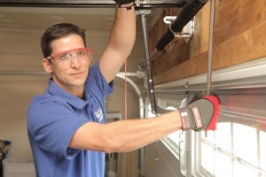 Bảo dưỡng cửa nâng garage