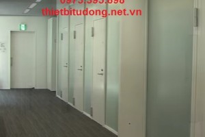 Cửa bán tự động tại Vũ Hoàng giá rẻ
