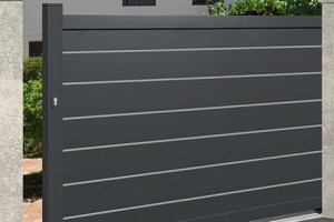 cửa cổng sắt ray trượt