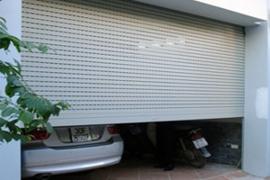 Cửa cuốn Đức kéo tay