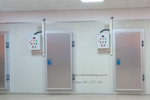Cửa kho lạnh giá rẻ