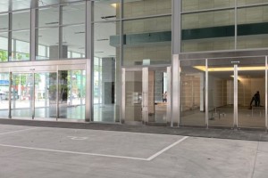 Phân phối cửa tự động Đài Loan giá rẻ