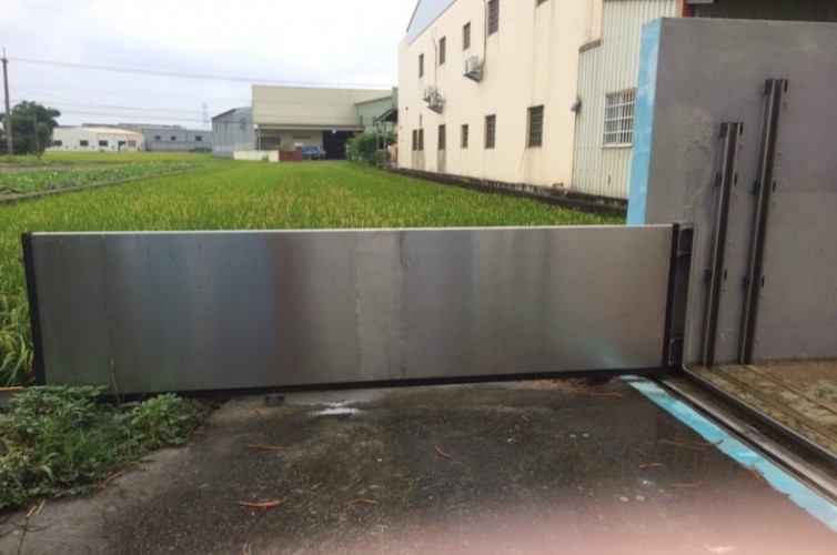 Lắp đặt cửa chống ngập tự động giá rẻ