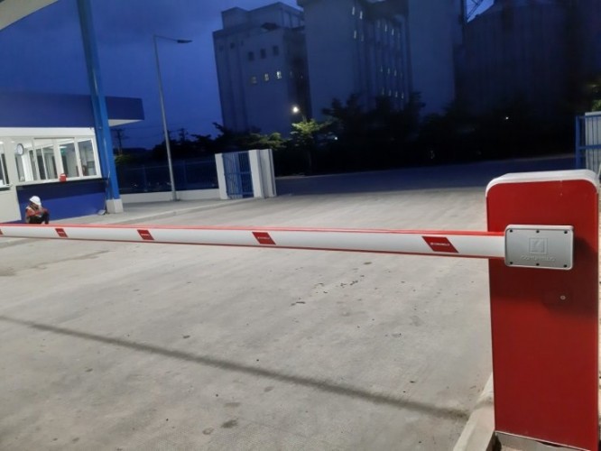 Thanh chắn tự động Comunello LIMIT 500 ONE